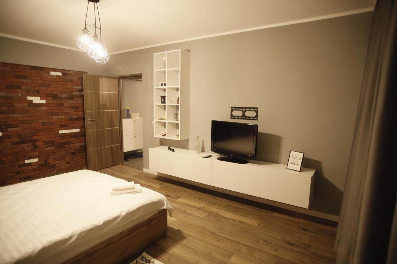 Rcc 3 Apartament Apartment ฟอคชานิ ภายนอก รูปภาพ